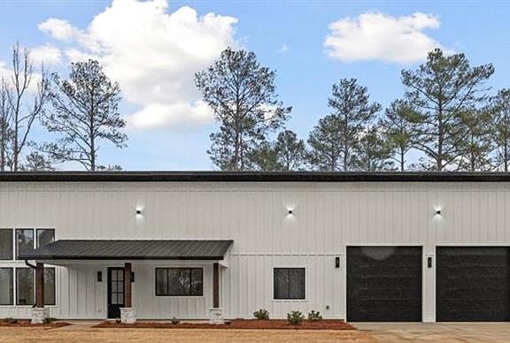 2nd image of 419 Lively Rd