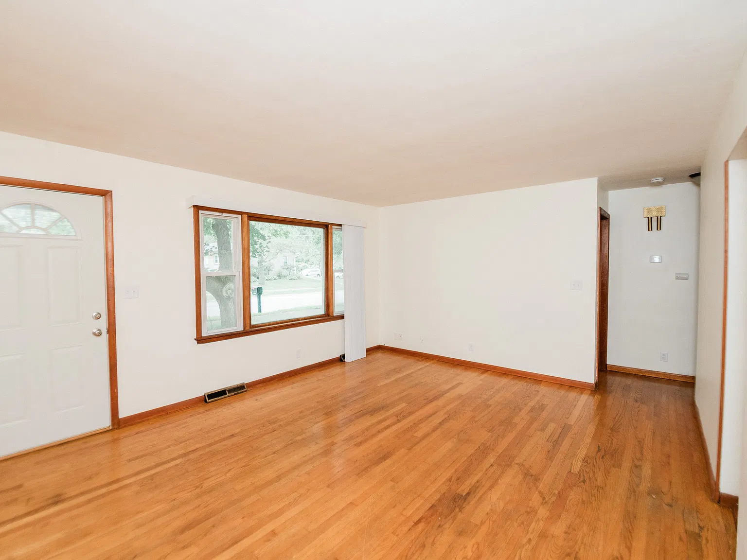 2 bed, 1450 sqft, $1,495 — Photo 4