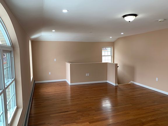 4th image of 119-56 167th St Floor 2
