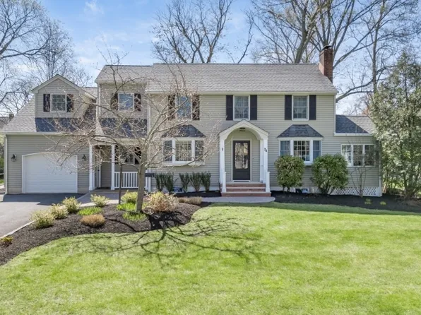 74 Holmes Oval, New Providence Boro, NJ 07974