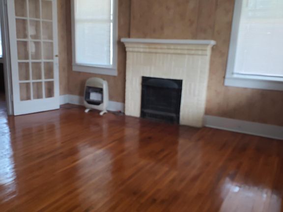 4th image of 123 E Forest Ave