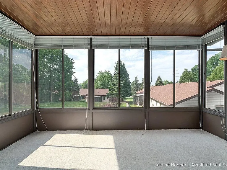 6980 Holly Hill Ct SW — Photo 9
