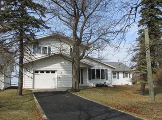 8524 Crescent Beach Rd, Sand Point, MI 48755