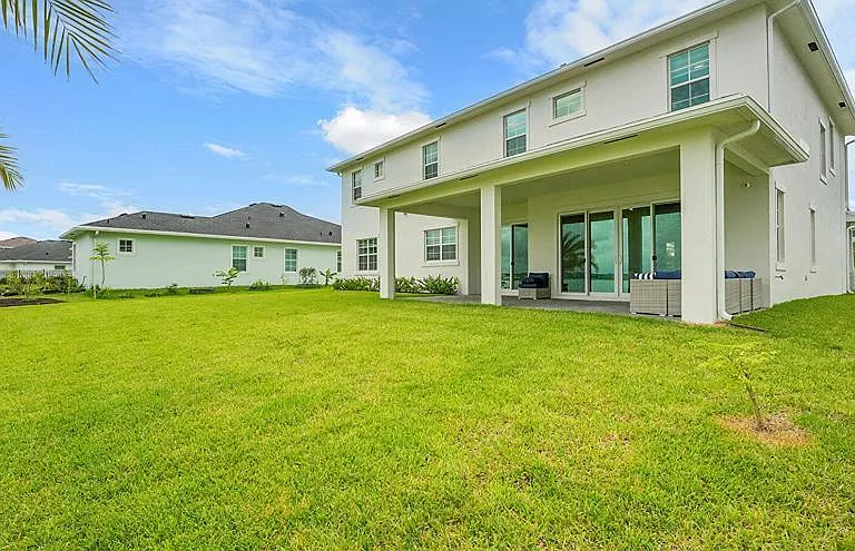 601 Hookline Cir — Photo 40