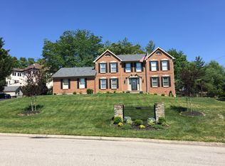 2704 Royalwoods Ct, Cincinnati, OH 45244