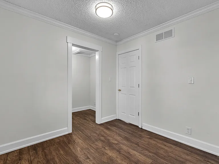 8165 Leonard Dr — Photo 23