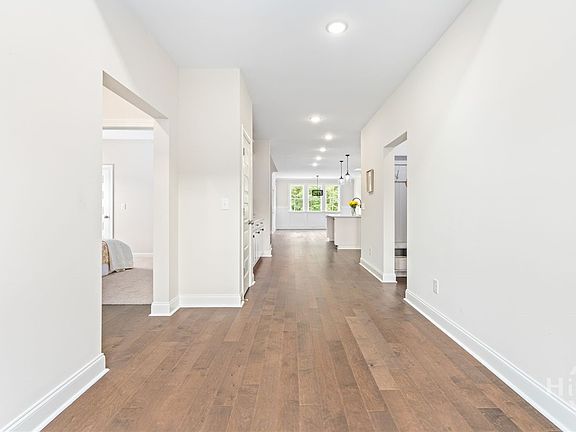 3rd image of 2600 Stonewood Field Road