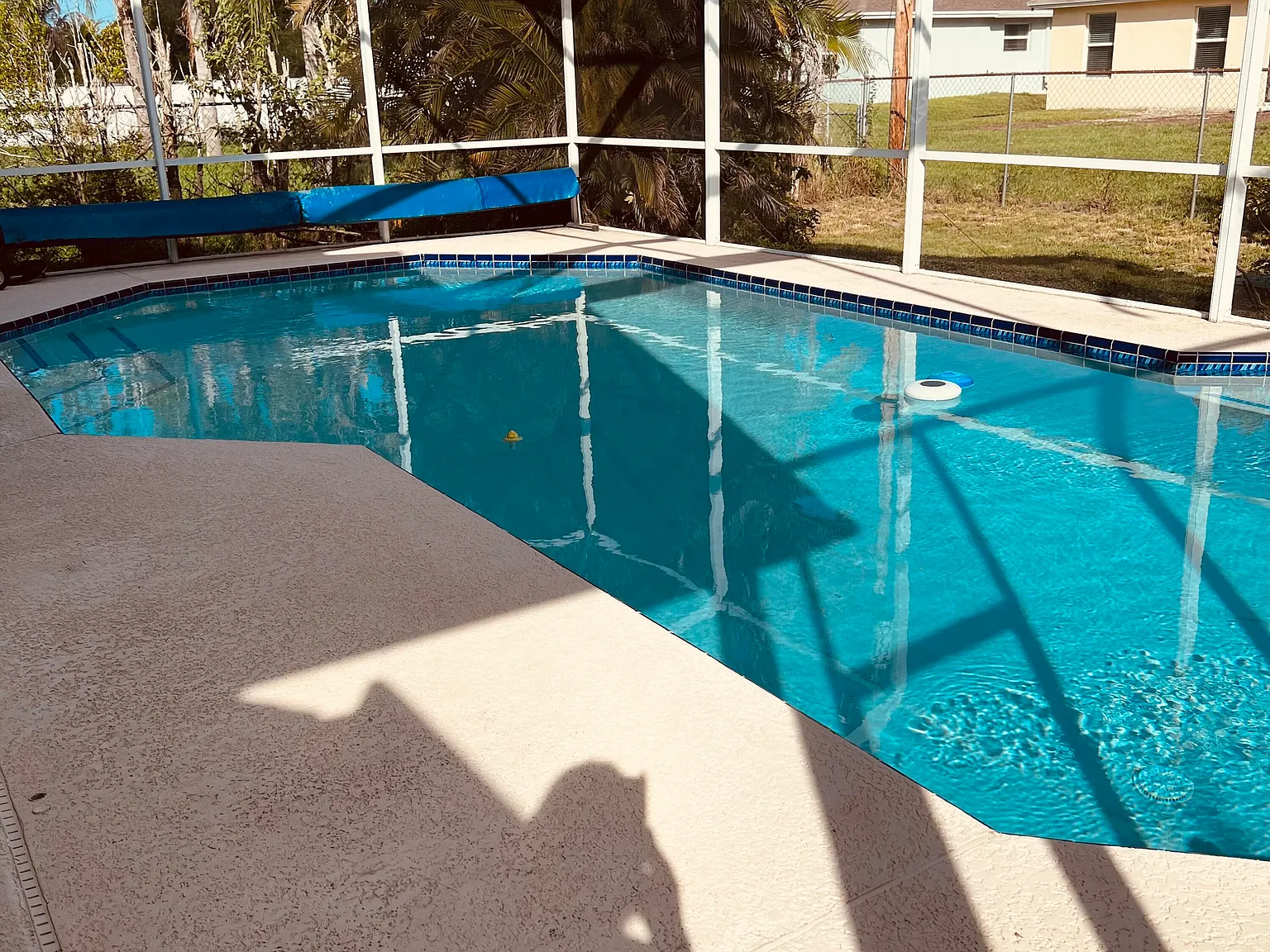 3 bed, 2.0 bath, 1275 sqft, $2,800 — Photo 3