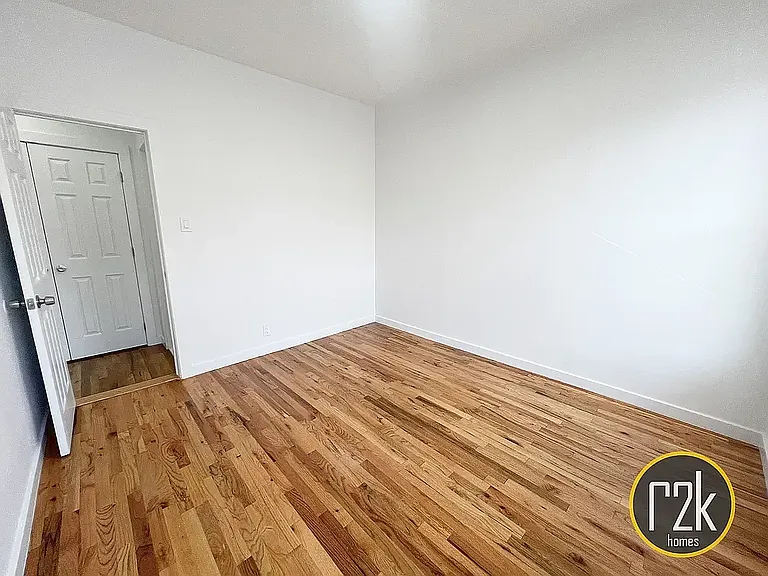 23-31 Crescent St #GROUND — Photo 15