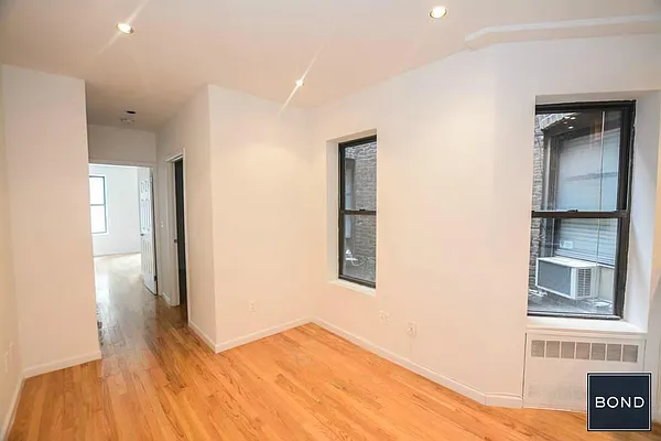 Rented by Bond New York | media 12