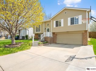 18669 S St, Omaha, NE 68135