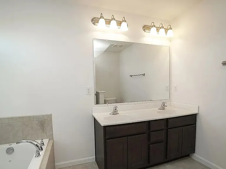 8006 Summerlin Ct — Photo 21