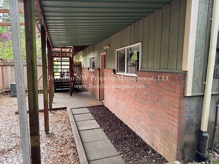 17925 Old Highway 99 SW — Photo 10