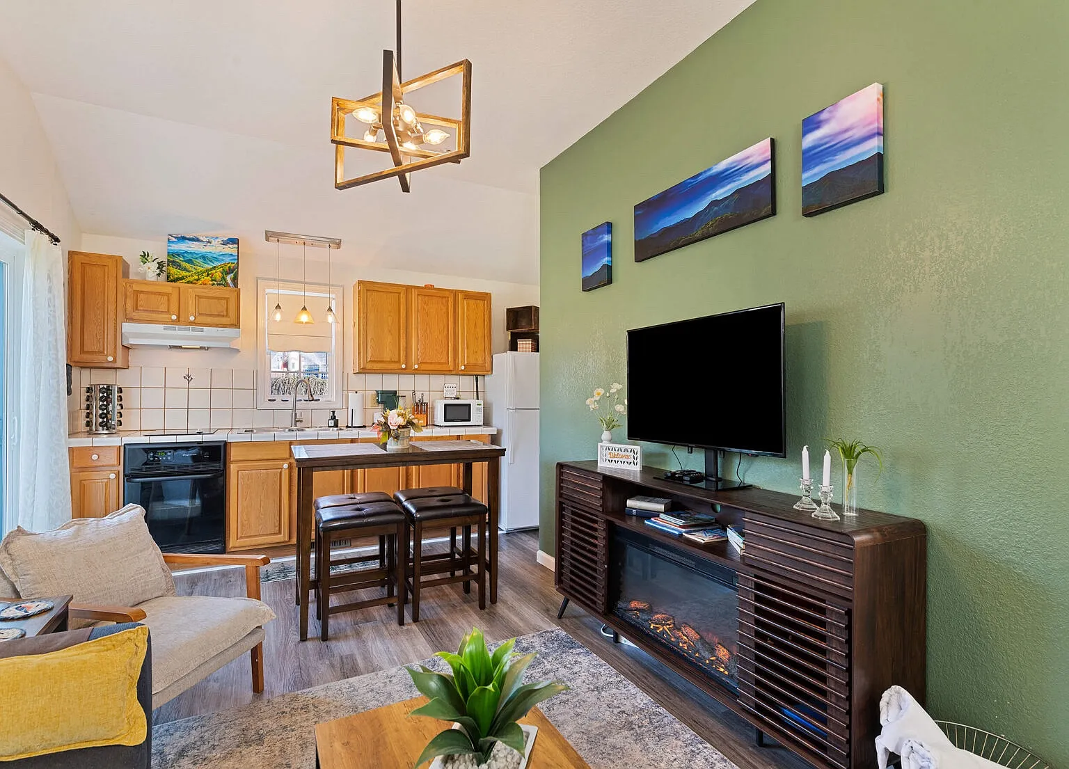 2 bed, 1150 sqft, $1,997 — Photo 4