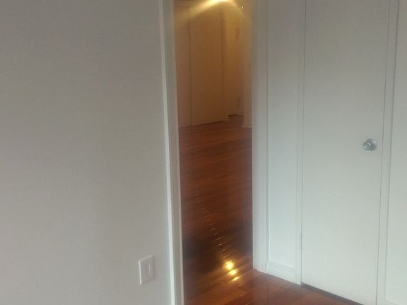 4th image of 279 E 44th St APT 7J