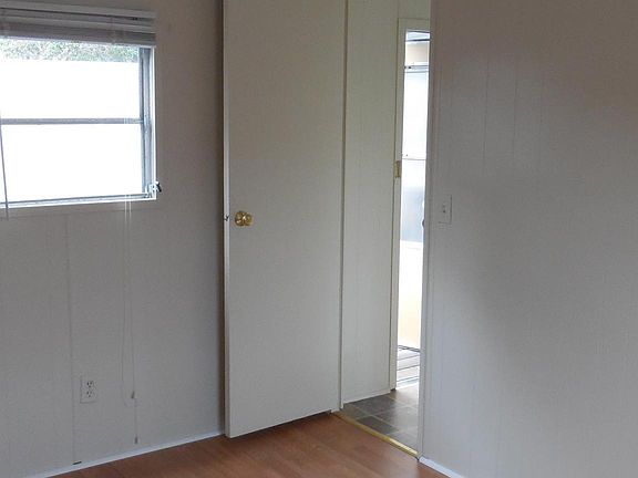5th image of 3320 Portola Dr Spc 16