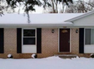 1630 W Drahner Rd, Oxford, MI 48371