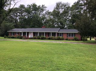 1829 Dobbs Rd, Alexander City, AL 35010