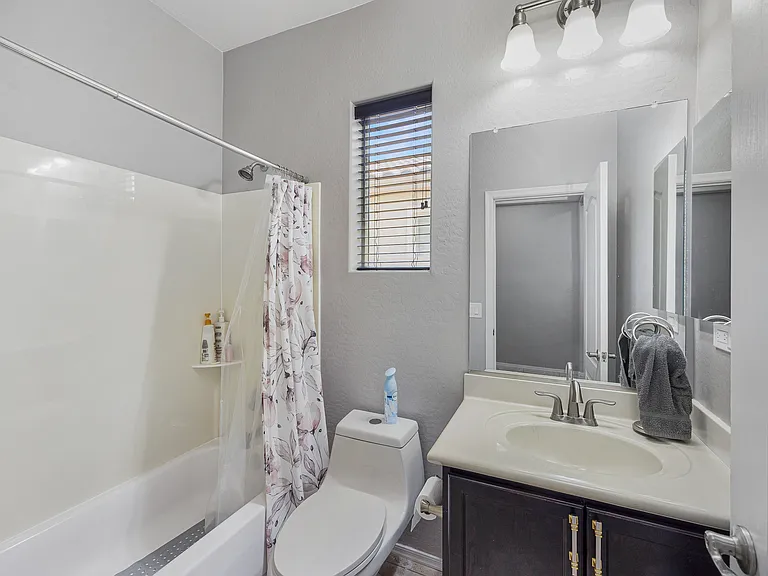 736 E Gold Dust Way — Photo 14