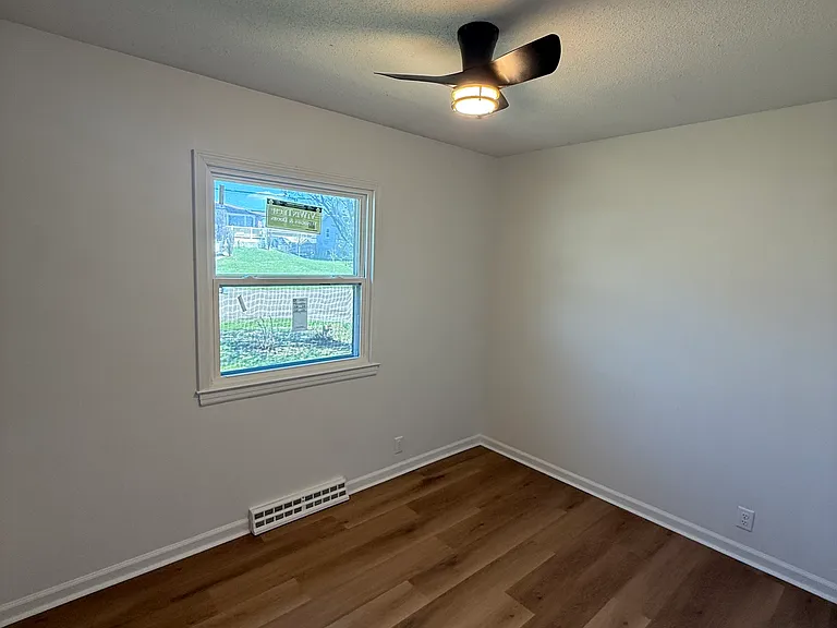 4522 N Lincoln Ave — Photo 10