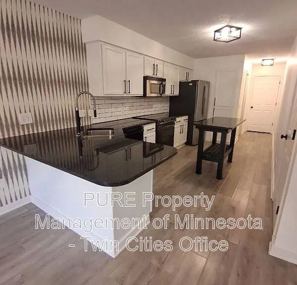 1860 Cliff Lake Ct — Photo 7
