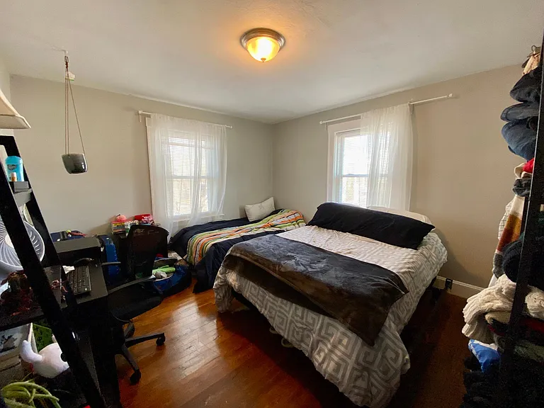 4907 Washington St #1R — Photo 12