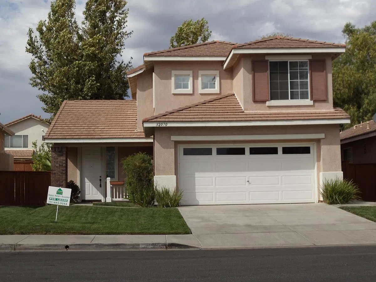 3 bed, 2.5 bath, 1664 sqft, $2,850 — Photo 1