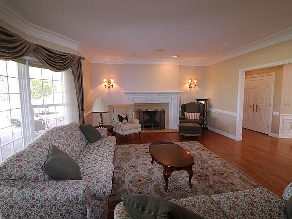 5th image of 17199 W Yearling Ln