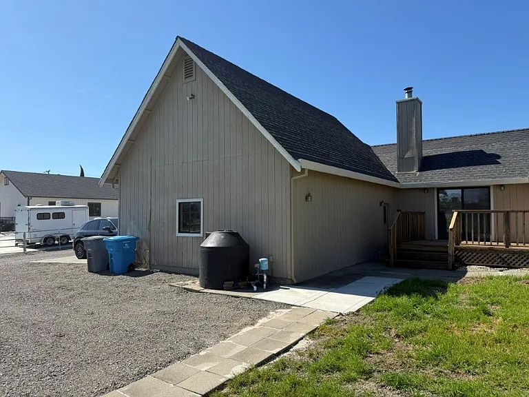 7420 Clement Rd — Photo 80