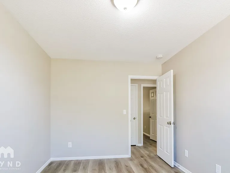 2056 N 1350 W — Photo 12