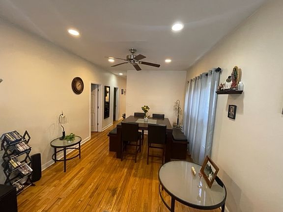 3rd image of 4342 W Wrightwood Ave