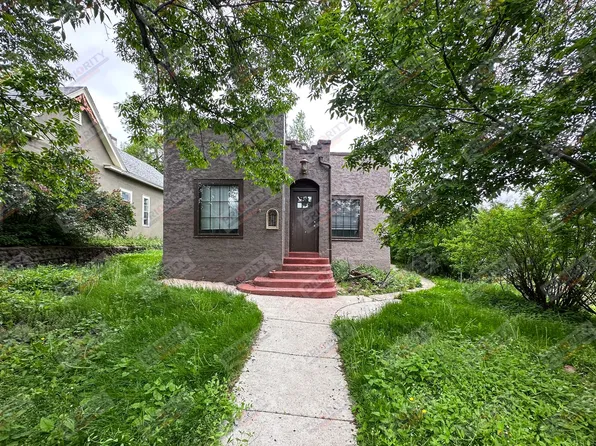 402 S Warren Ave, Gillette, WY 82716