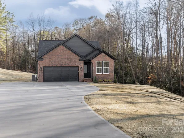 9017 Wagon Trl, Lincolnton, NC 28092