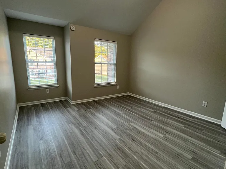2547 Wrangler Dr SW — Photo 17