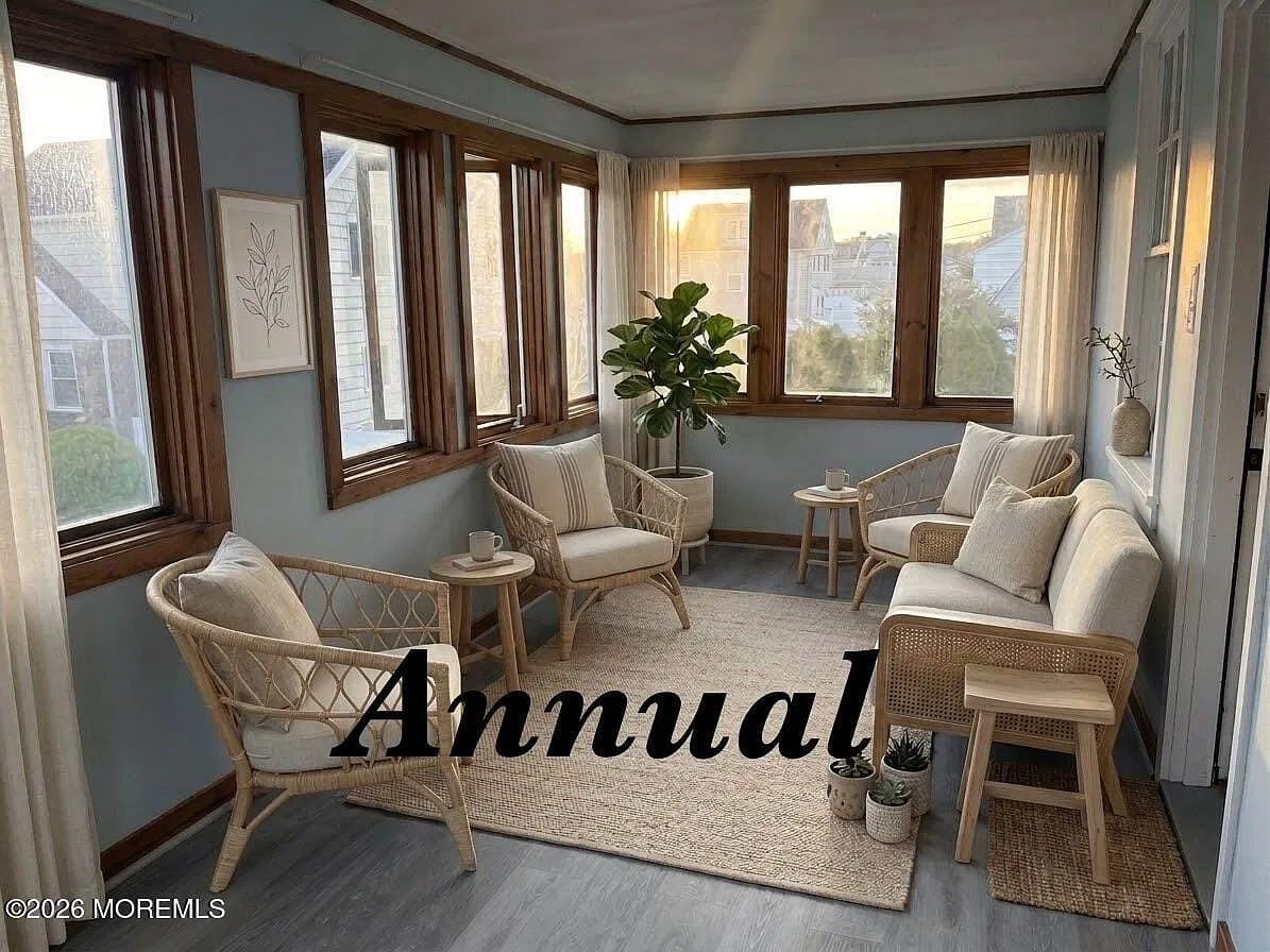 2 bed, 1.0 bath, 900 sqft, $3,200 — Photo 1