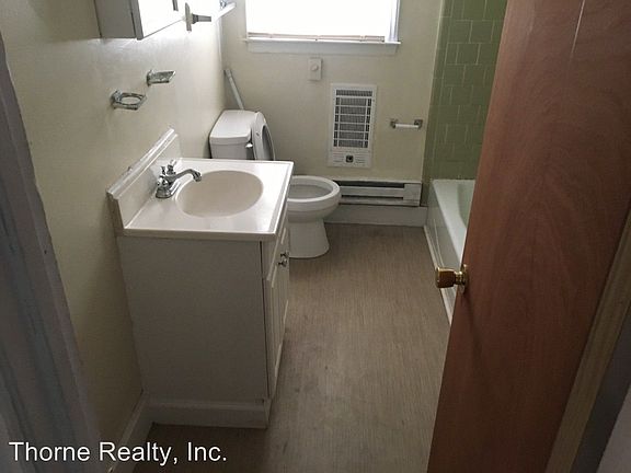 4th image of 1412 Weldon Ave