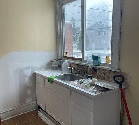 4th image of 1906 Cleveland Ave #8