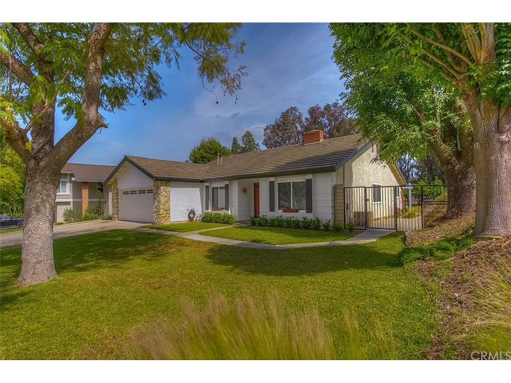 2447 Antelope Dr photo 1