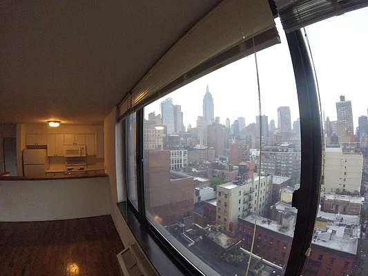 Rented by Avenues Real Estate | media 6