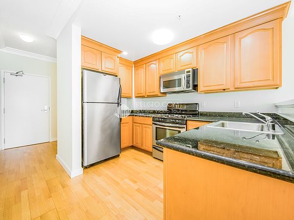 4th image of 900 Van Ness Ave APT 702