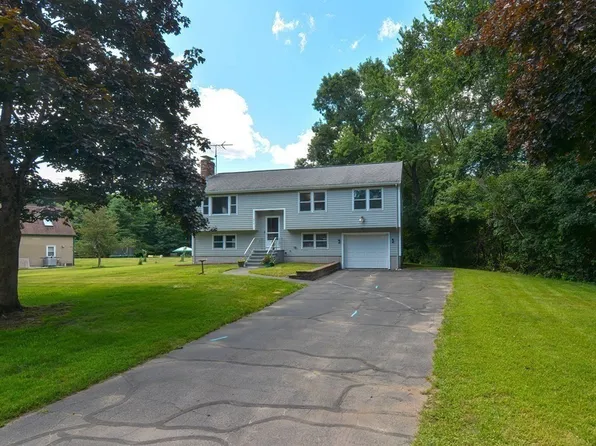 575 Massapoag Ave, Sharon, MA 02067