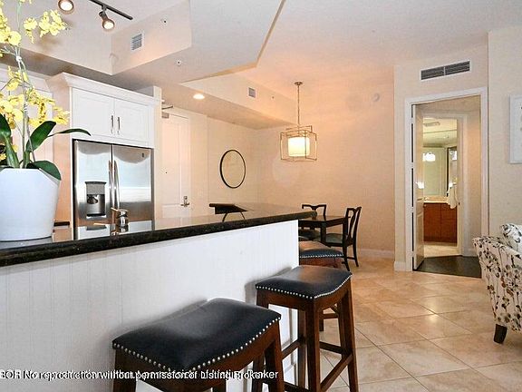 3rd image of 403 S Sapodilla Ave #712