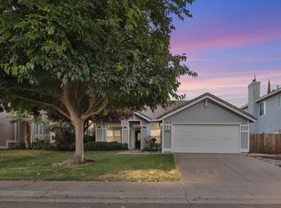 4950 Adalis Dr, Elk Grove, CA 95758
