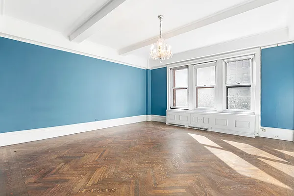 Sold by Compass | media 3