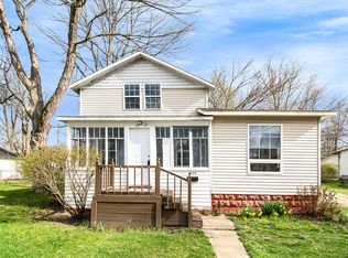 234 4th Ave, Three Rivers, MI 49093