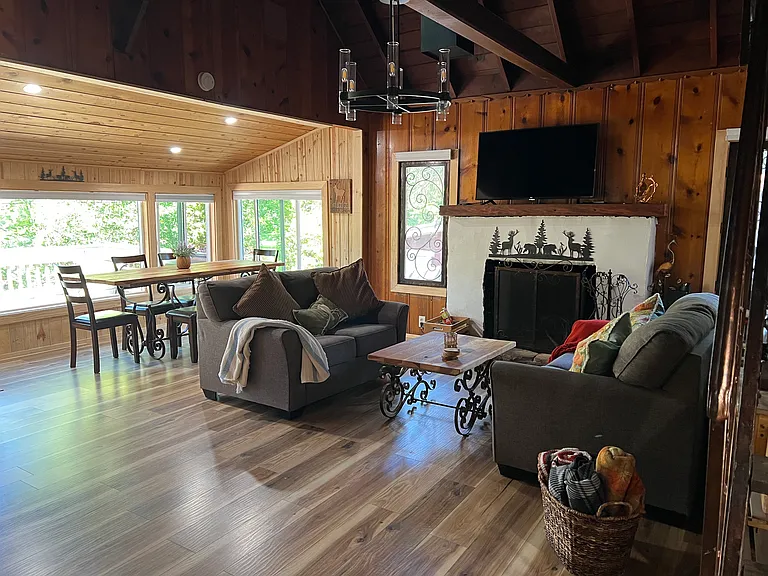 689 Knoll Dr — Photo 29