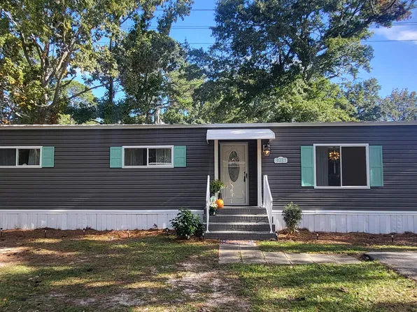 3031 Salem Circle, Murrells Inlet, SC 29576