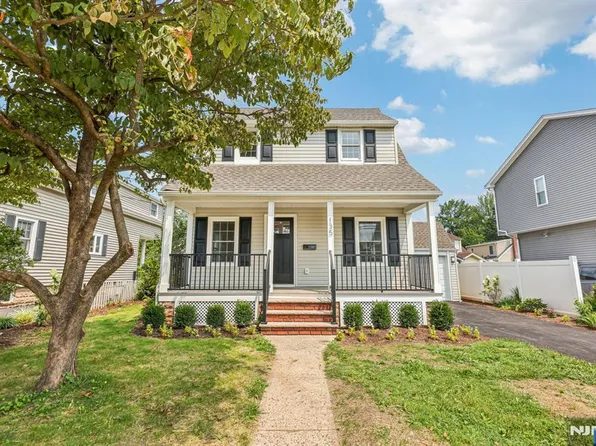 135 Vreeland Ave, Bergenfield, NJ 07621