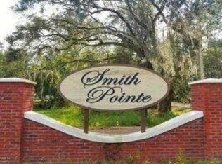 2009 Smith Pointe Dr, Jacksonville, FL 32218