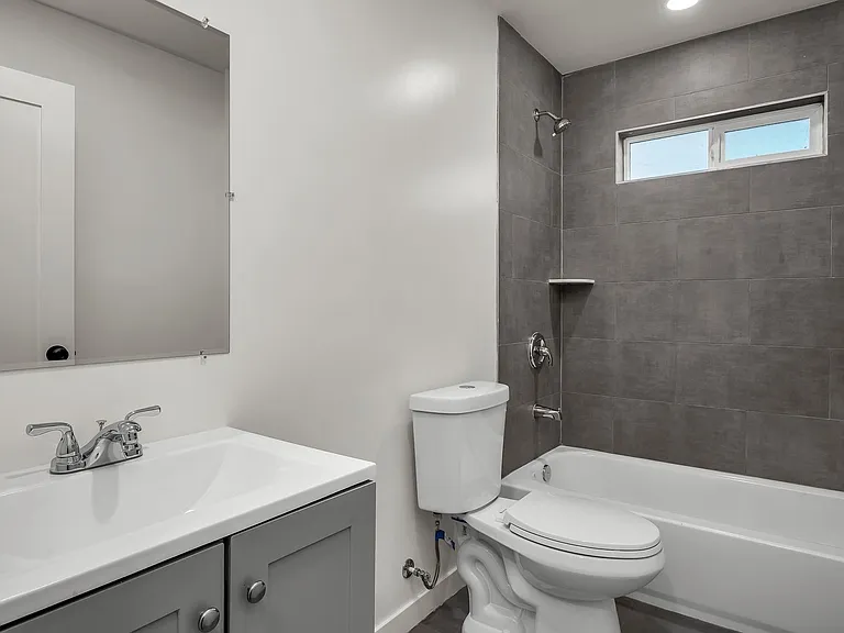 5846 Denver Ave — Photo 20